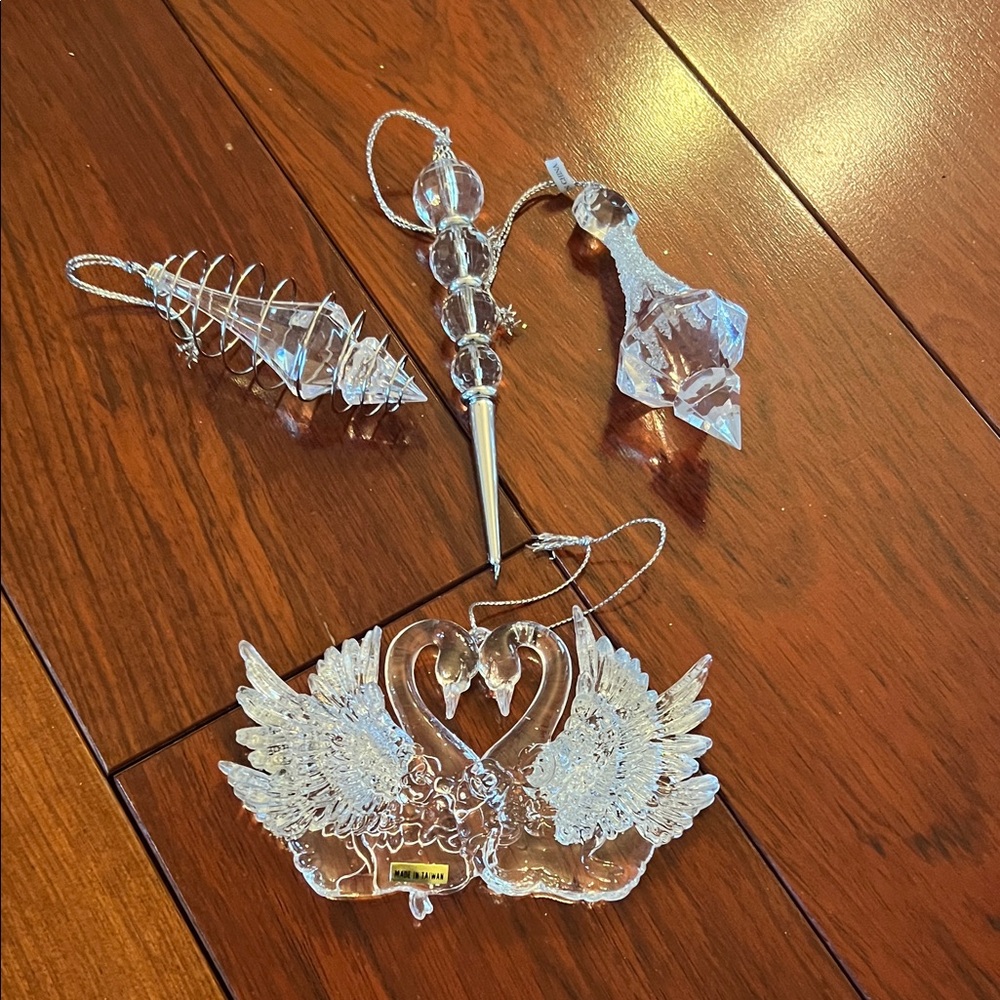 Clear Crystal Swan Ornament + Assorted Crystal Pendants